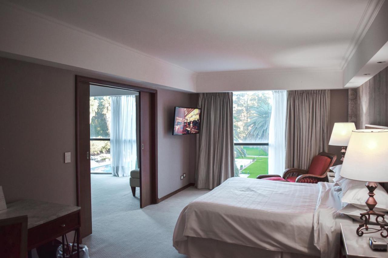เชอราตัน ปิลาร์ โฮเต็ล แอนด์ คอนเวนชั่น เซ็นเตอร์ Hotel ปีลาร์ ภายนอก รูปภาพ